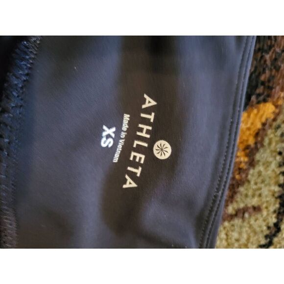 Athleta Stellar Tights Women's XS Black Notched Zip Pockets Comfort - Picture 2 of 5